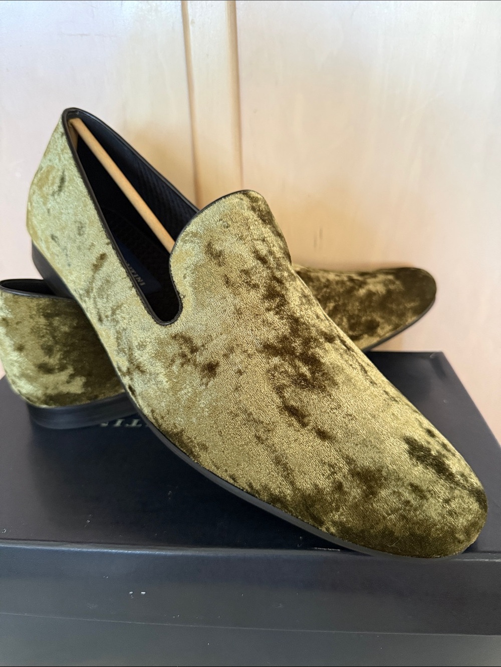 Giorgio Brutini Conway Green 13M Velvet Slip-On Loafers NIB